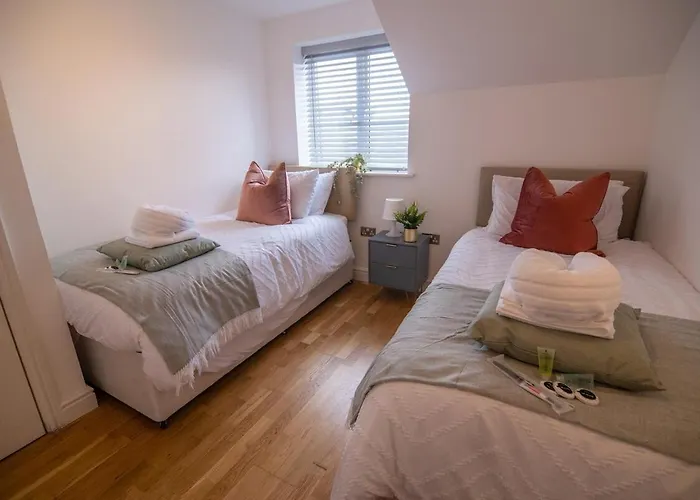 Modern Apartment In Greenwich Borough Next To Station