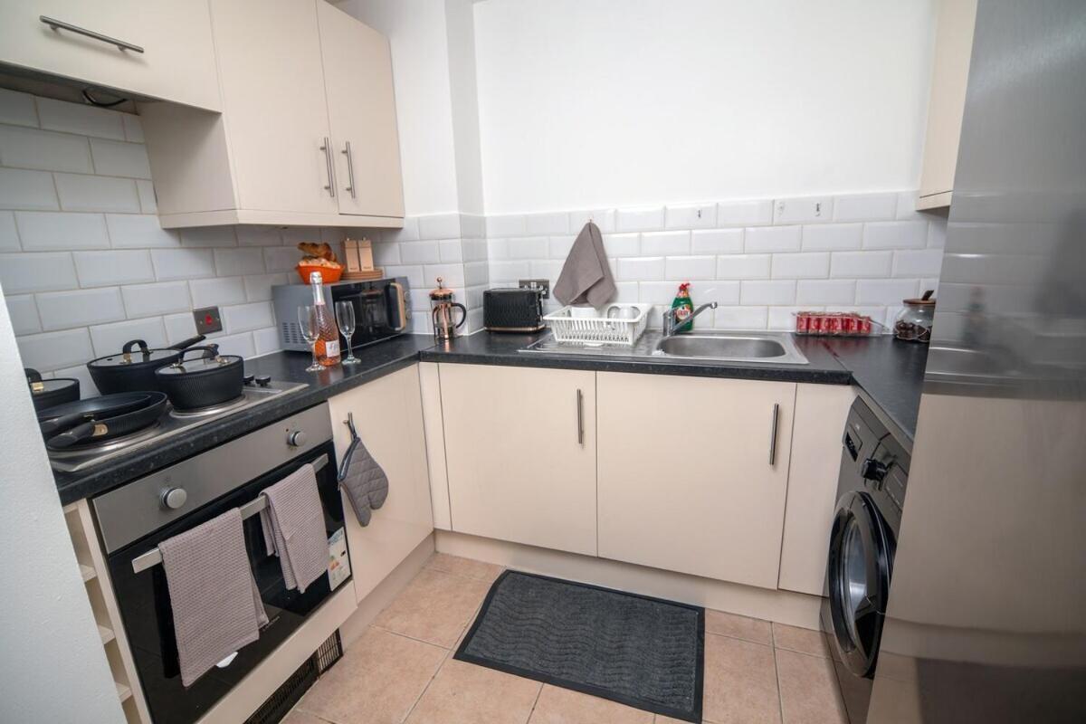 Apartment Modern In Greenwich Borough Next To Station