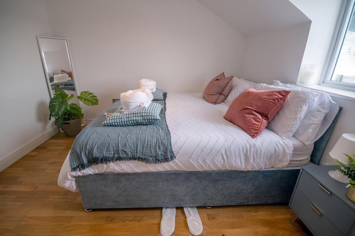 Modern In Greenwich Borough Next To Station * Abbey Wood